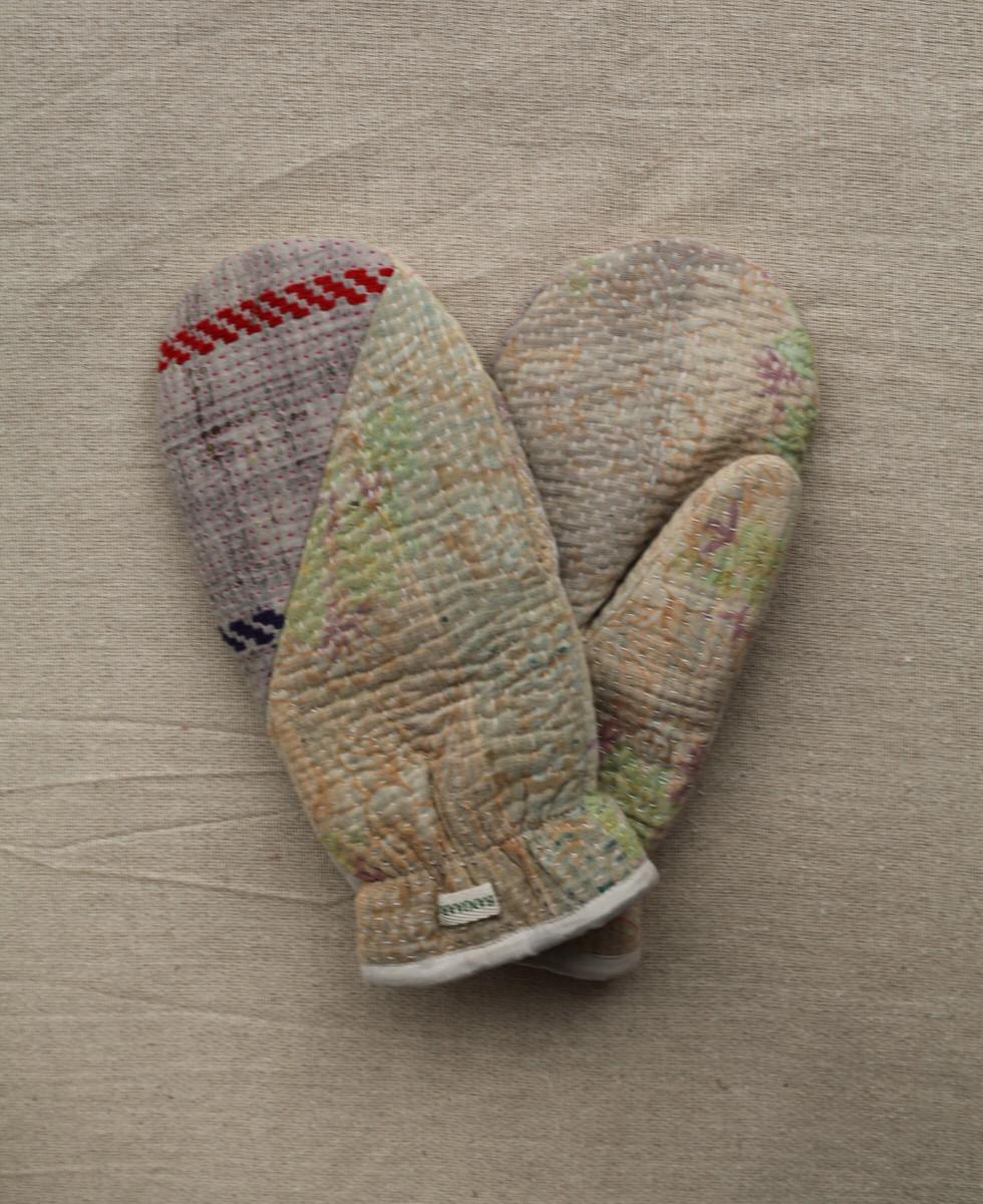 Kantha Mittens