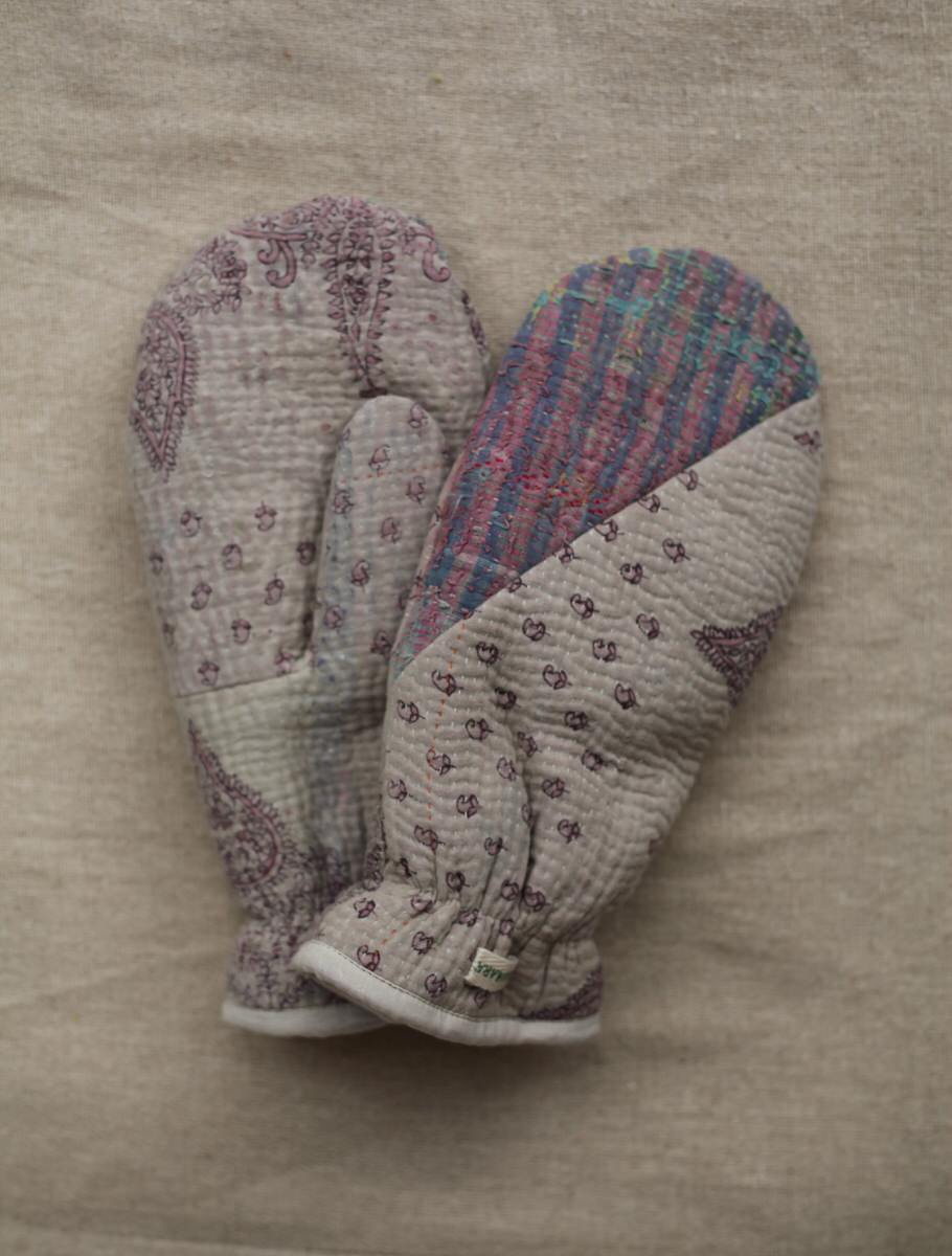 Kantha Mittens