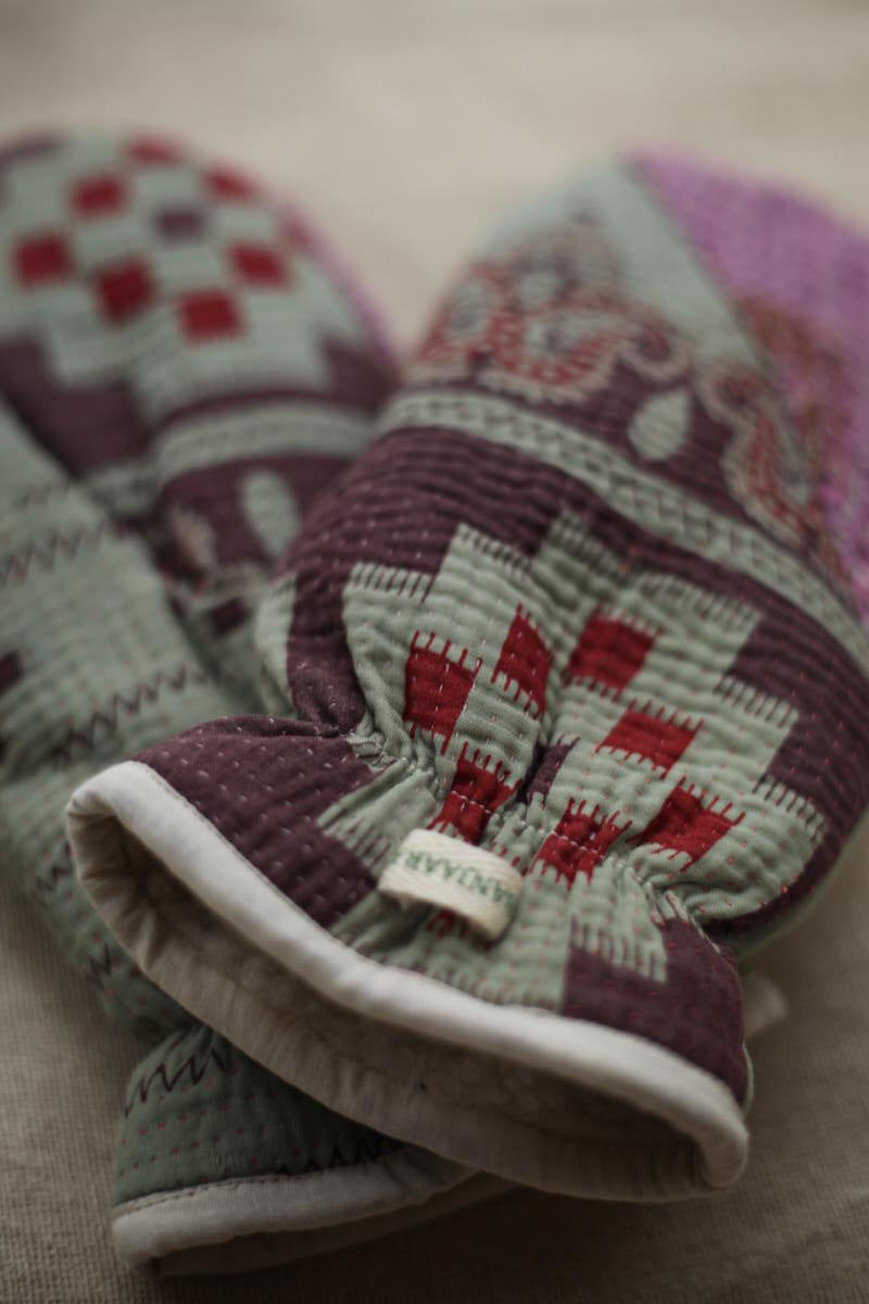 Kantha Mittens