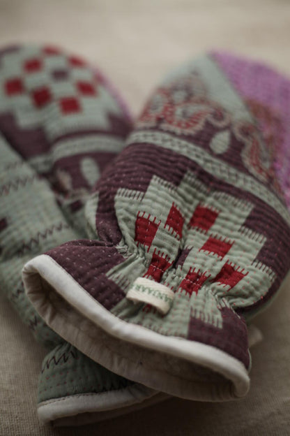 Kantha Mittens