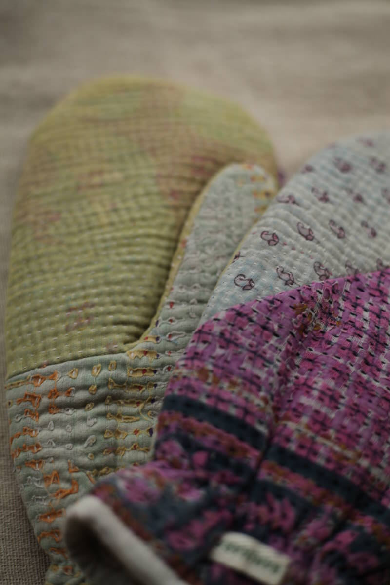 Kantha Mittens