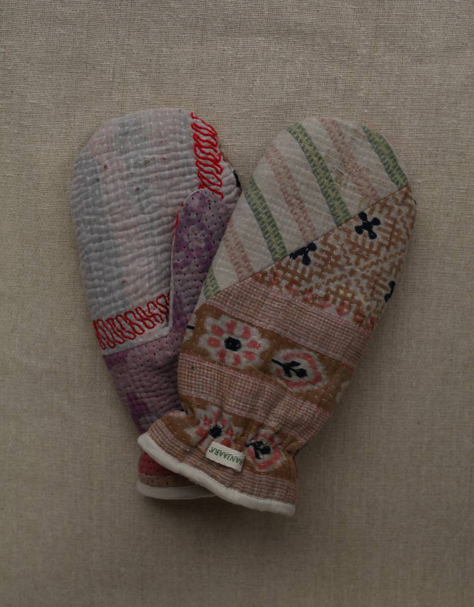 Kantha Mittens