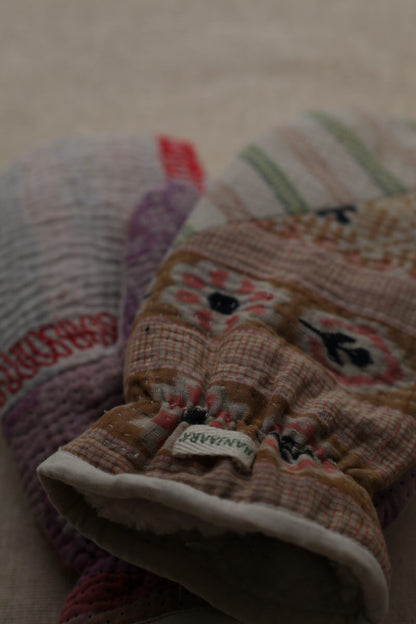 Kantha Mittens