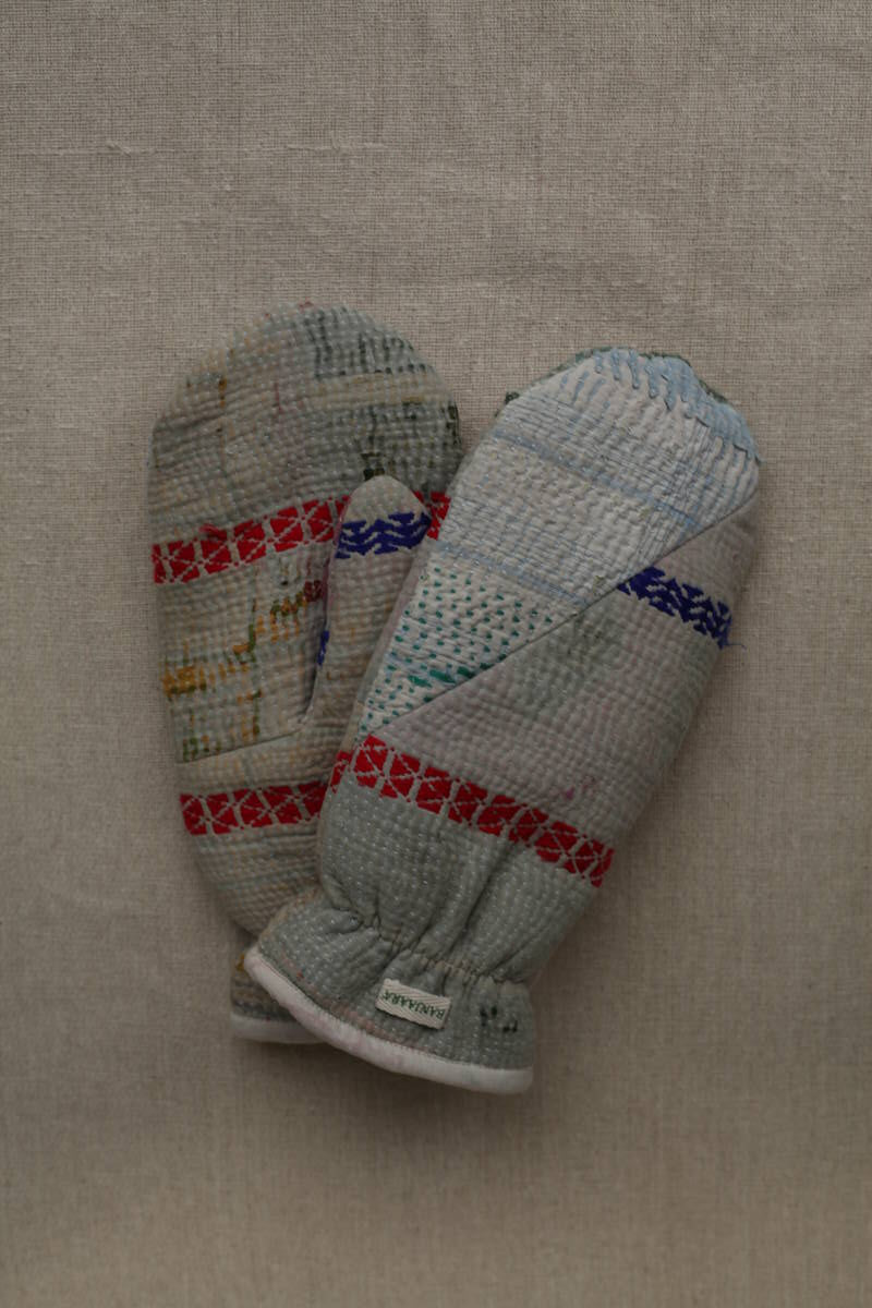 Kantha Mittens