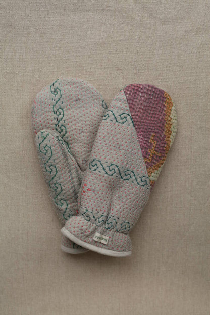 Kantha Mittens